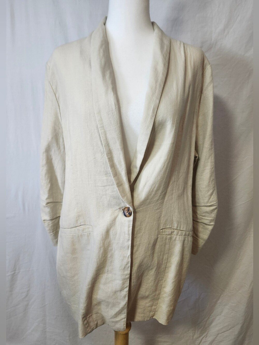 Cleo Petites Classic Cream Linen Blend Single Button Blazer